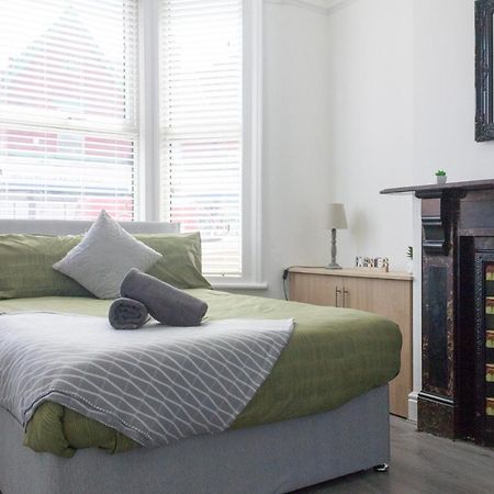 Boaler House, Modern 4 Bed House With Parking Sleeps 8 Liverpool Exterior photo