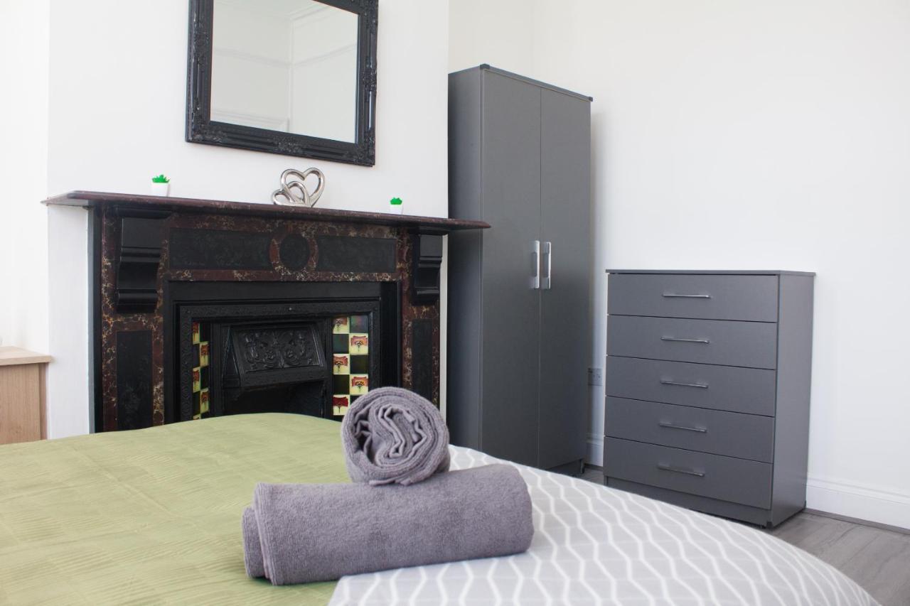 Boaler House, Modern 4 Bed House With Parking Sleeps 8 Liverpool Exterior photo
