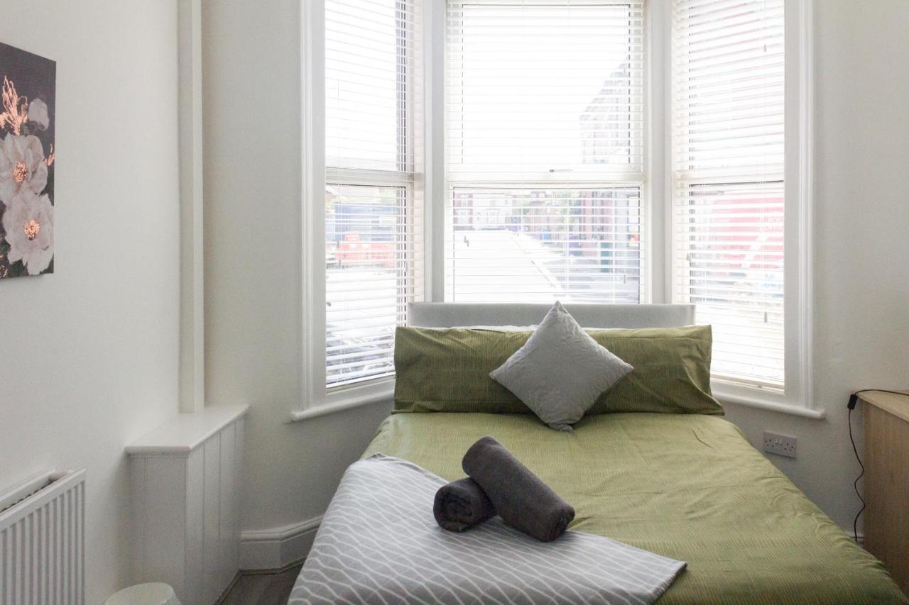 Boaler House, Modern 4 Bed House With Parking Sleeps 8 Liverpool Exterior photo
