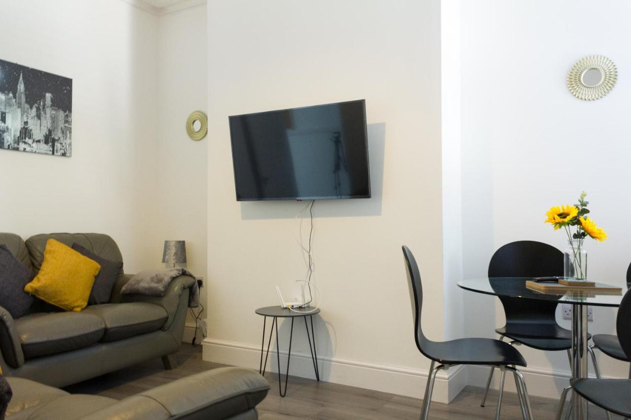 Boaler House, Modern 4 Bed House With Parking Sleeps 8 Liverpool Exterior photo